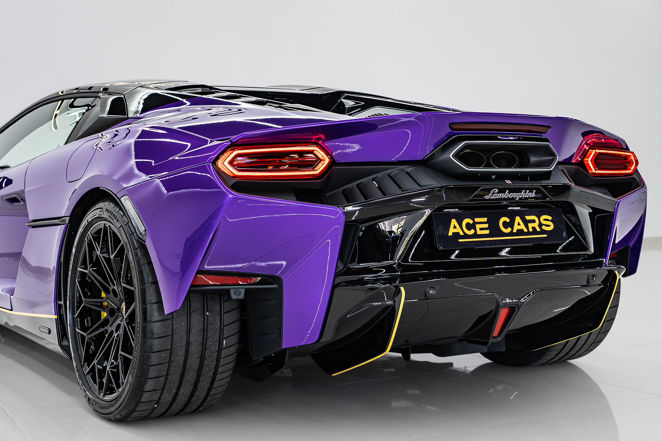 LAMBORGHINI photo 15