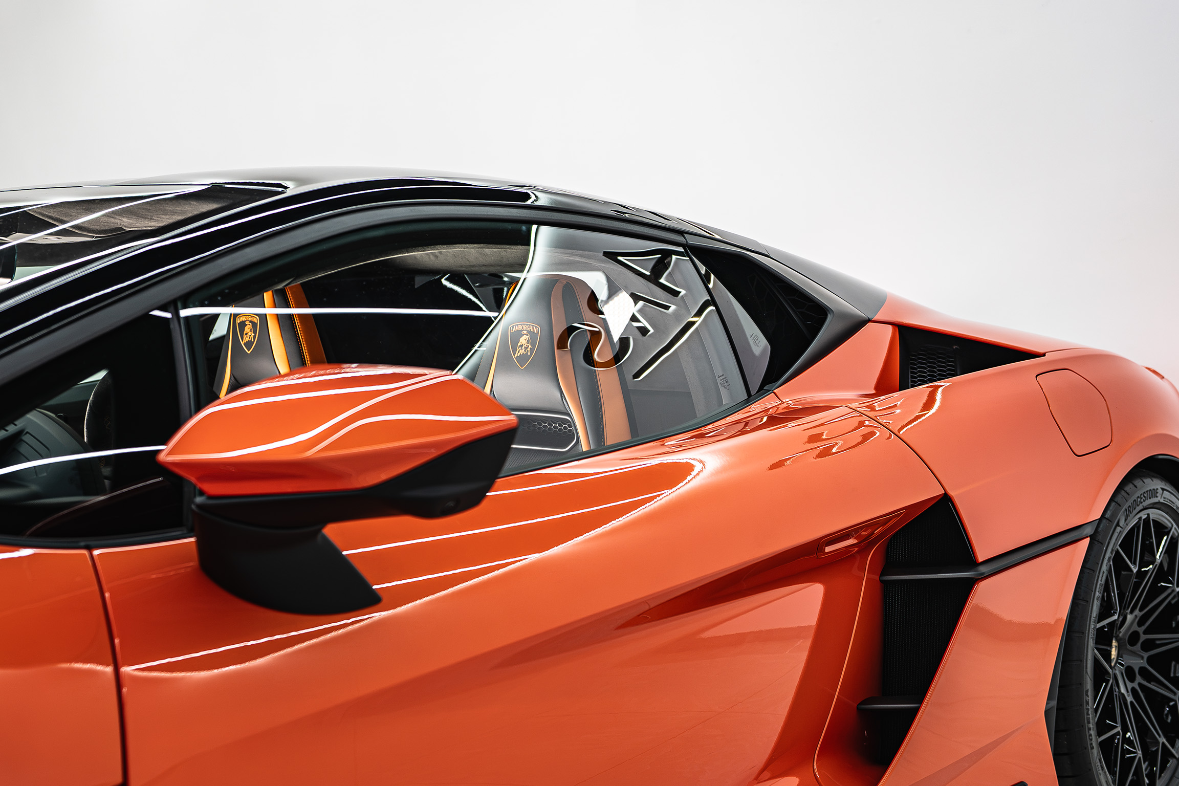 LAMBORGHINI photo 17
