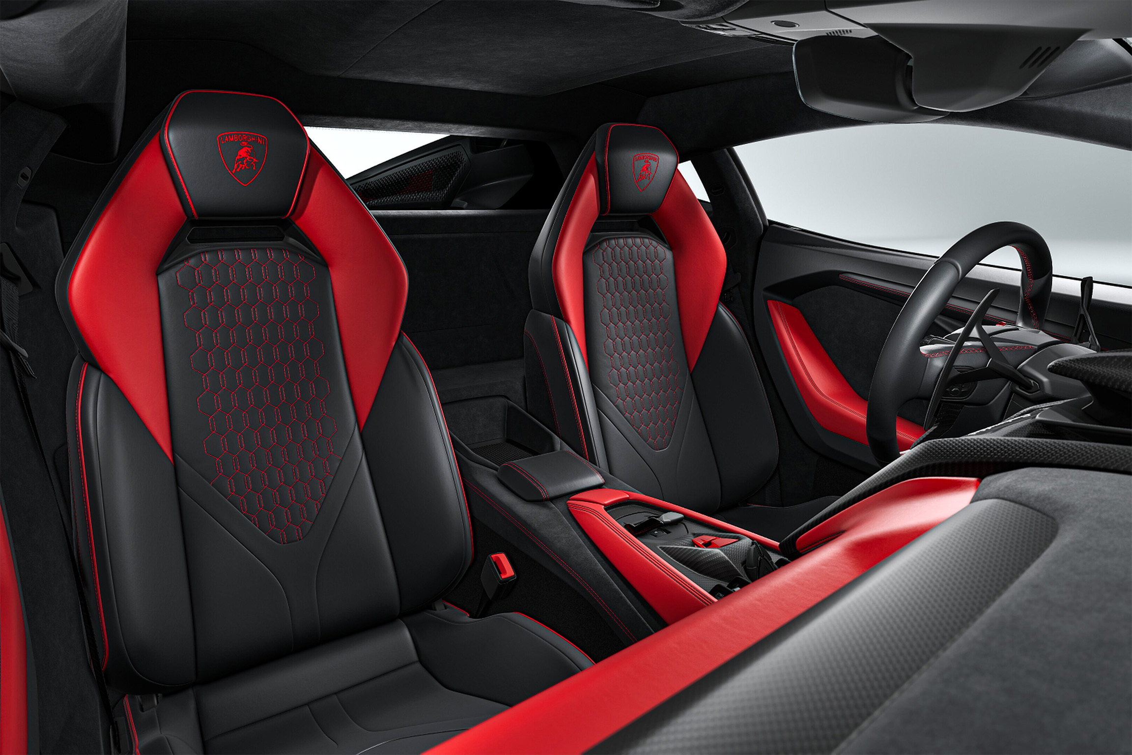 LAMBORGHINI photo 2