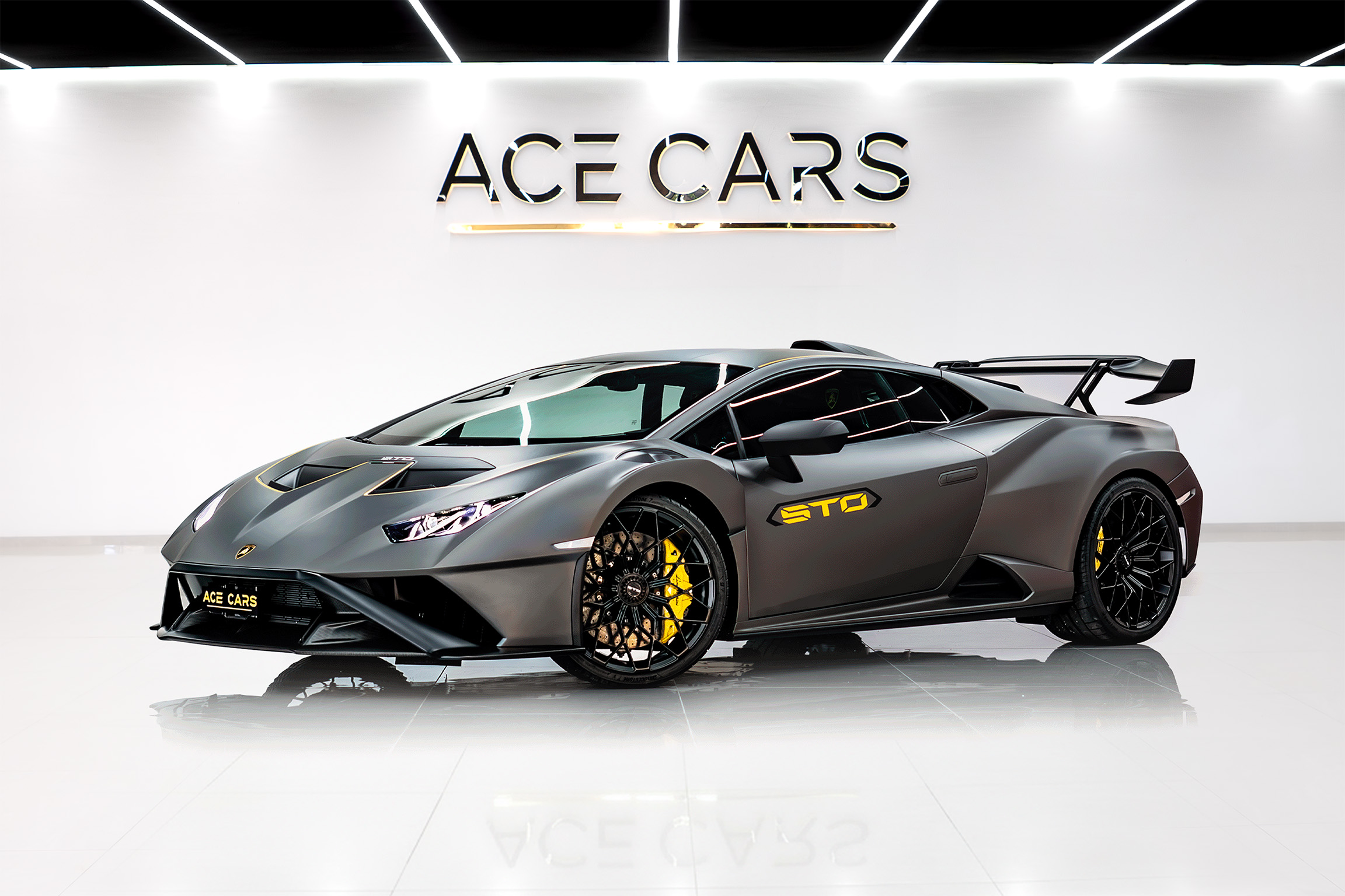 LAMBORGHINI Huracan STO for sale