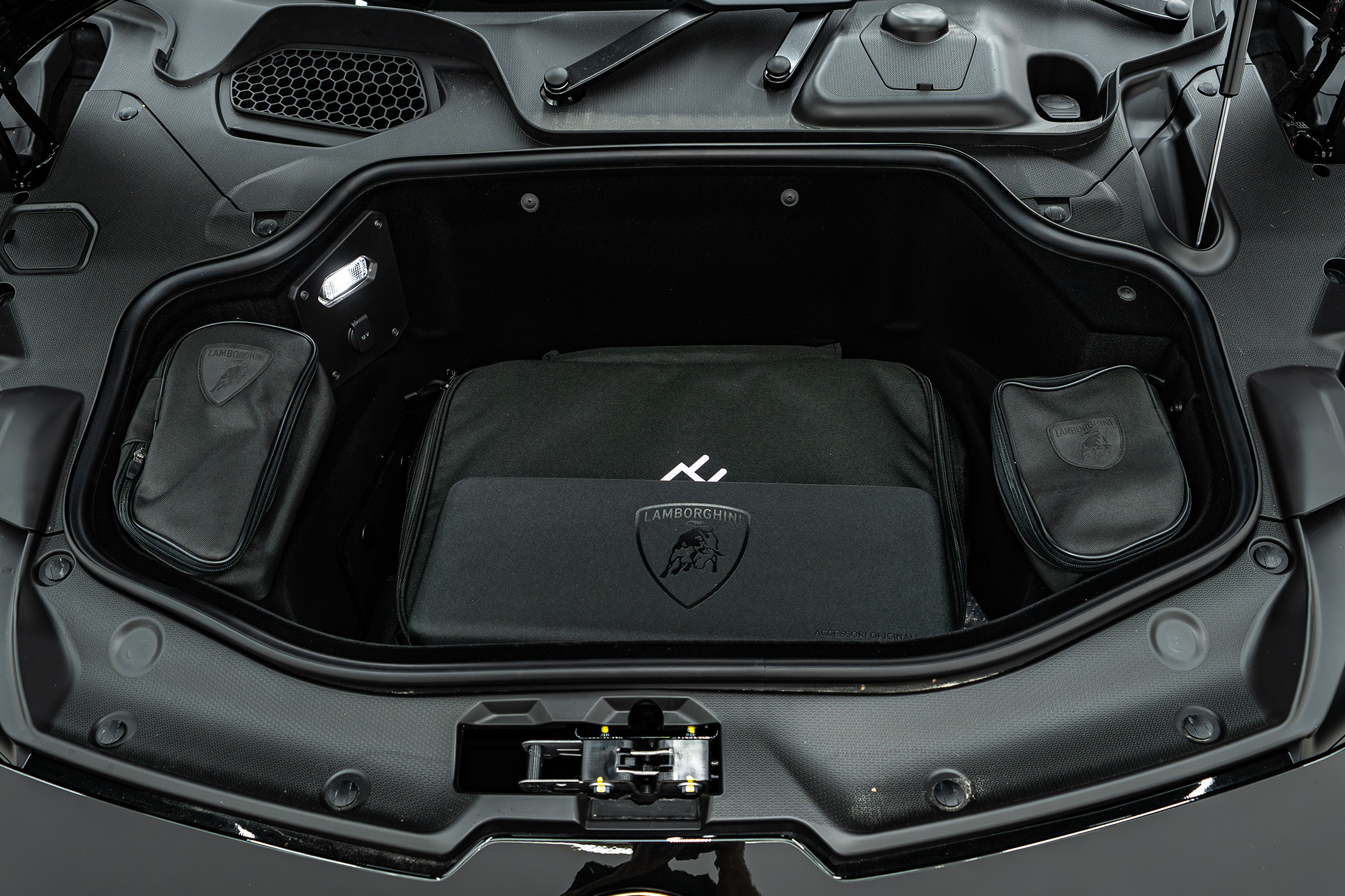 LAMBORGHINI photo 23