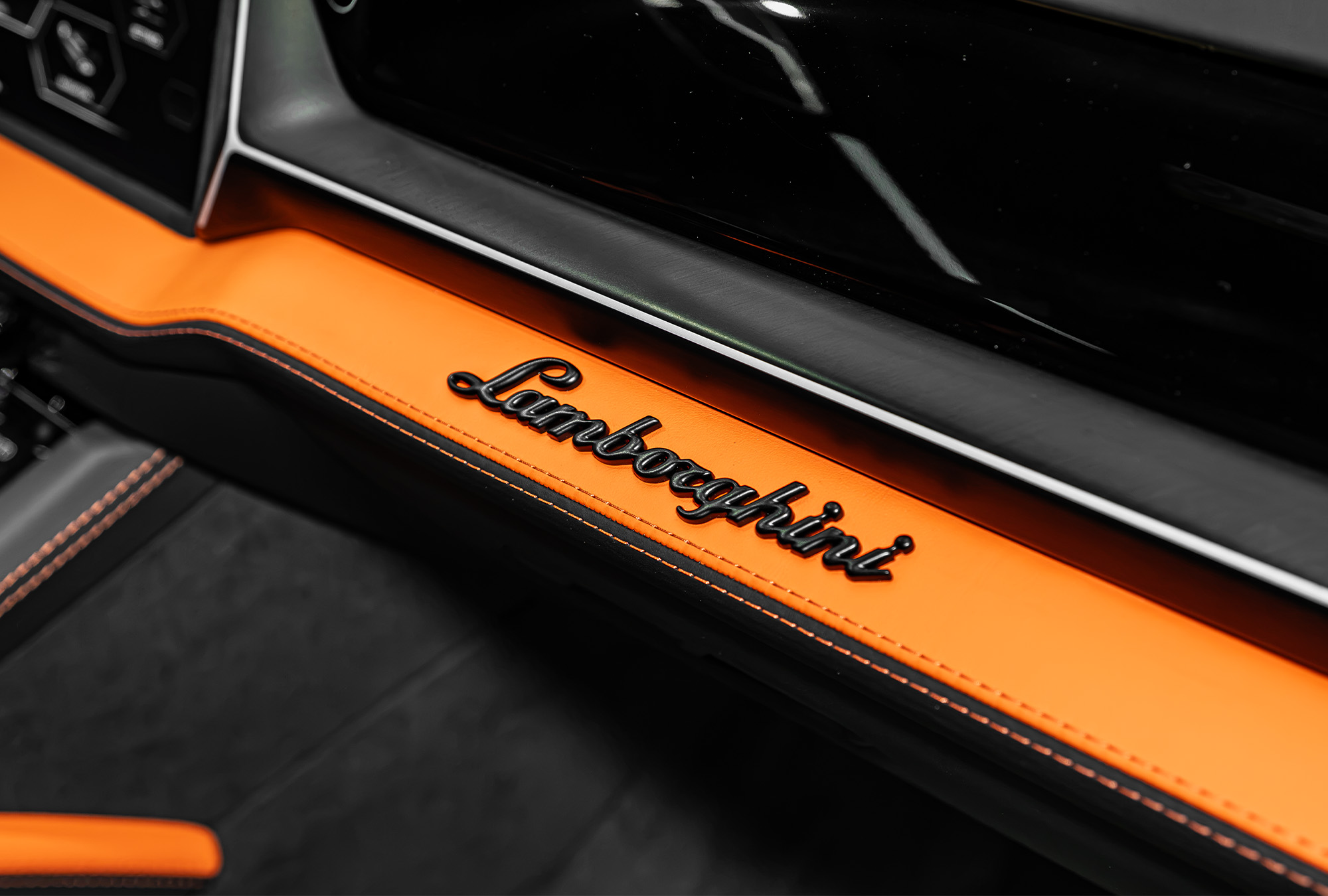 LAMBORGHINI photo 13